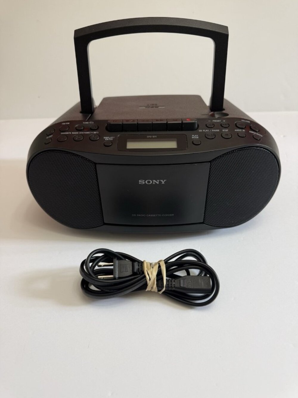 Sony CFD-S70 Boombox CD Player  AM-FM Radio Stereo Cassette - TESTED -